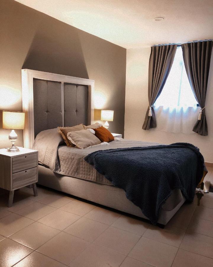 Gualdras Departments With Parking 7min To Downtown Apartamento Guanajuato